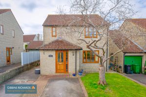 Frontage- click for photo gallery